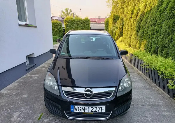 samochody osobowe Opel Zafira cena 18900 przebieg: 239000, rok produkcji 2007 z Żnin